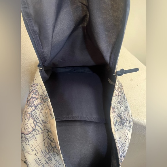 TYPO‎ World Map Backpack - Picture 7 of 8